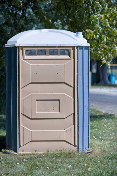 Portable Toilet Options We Offer in Carterville, IL